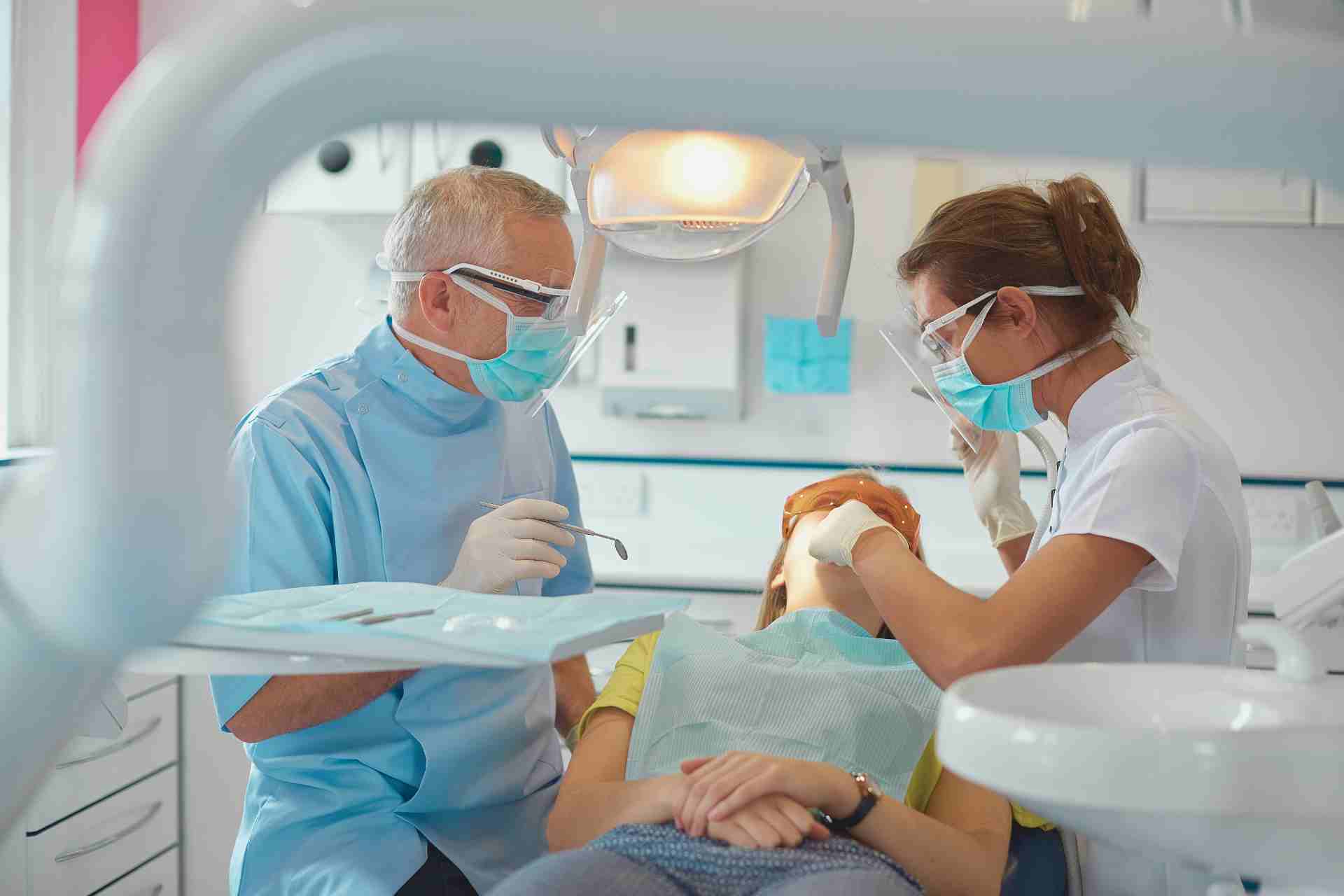 Dentist in Paris, TN